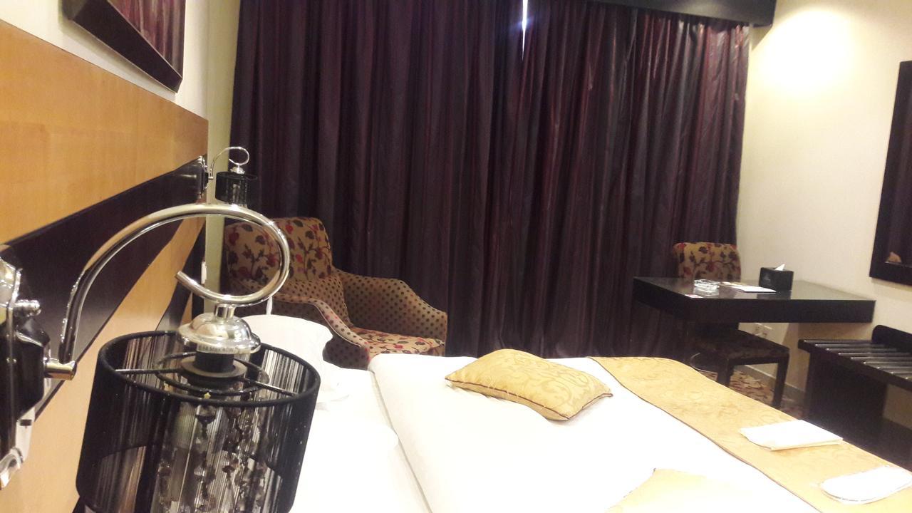 Rose Garden Hotel Riade Exterior foto